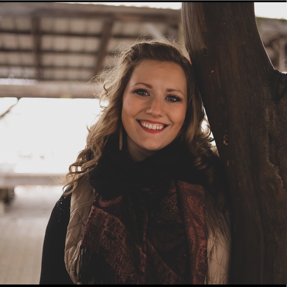 Meet your Posher, Lee - Picture 2 of 8